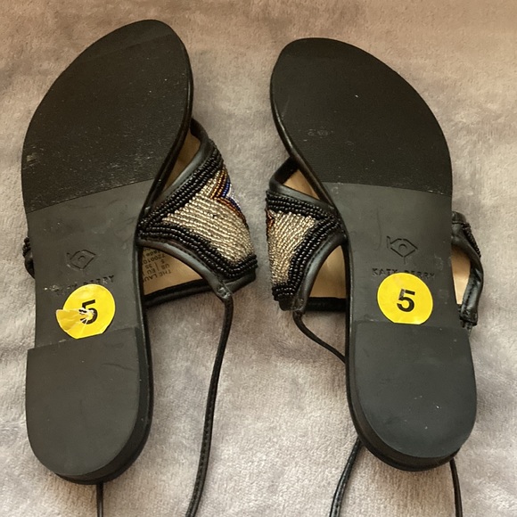 The Lauren” Katy Perry Black Sandals. Size 5 - Picture 4 of 4